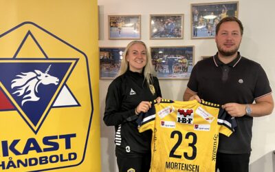 Trine Mortensen lægger et år på sin kontrakt i Ikast Håndbold